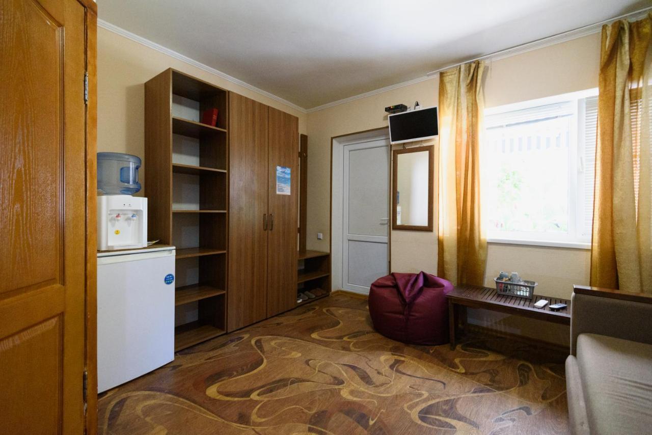 Maiami Hotel Никопол Екстериор снимка