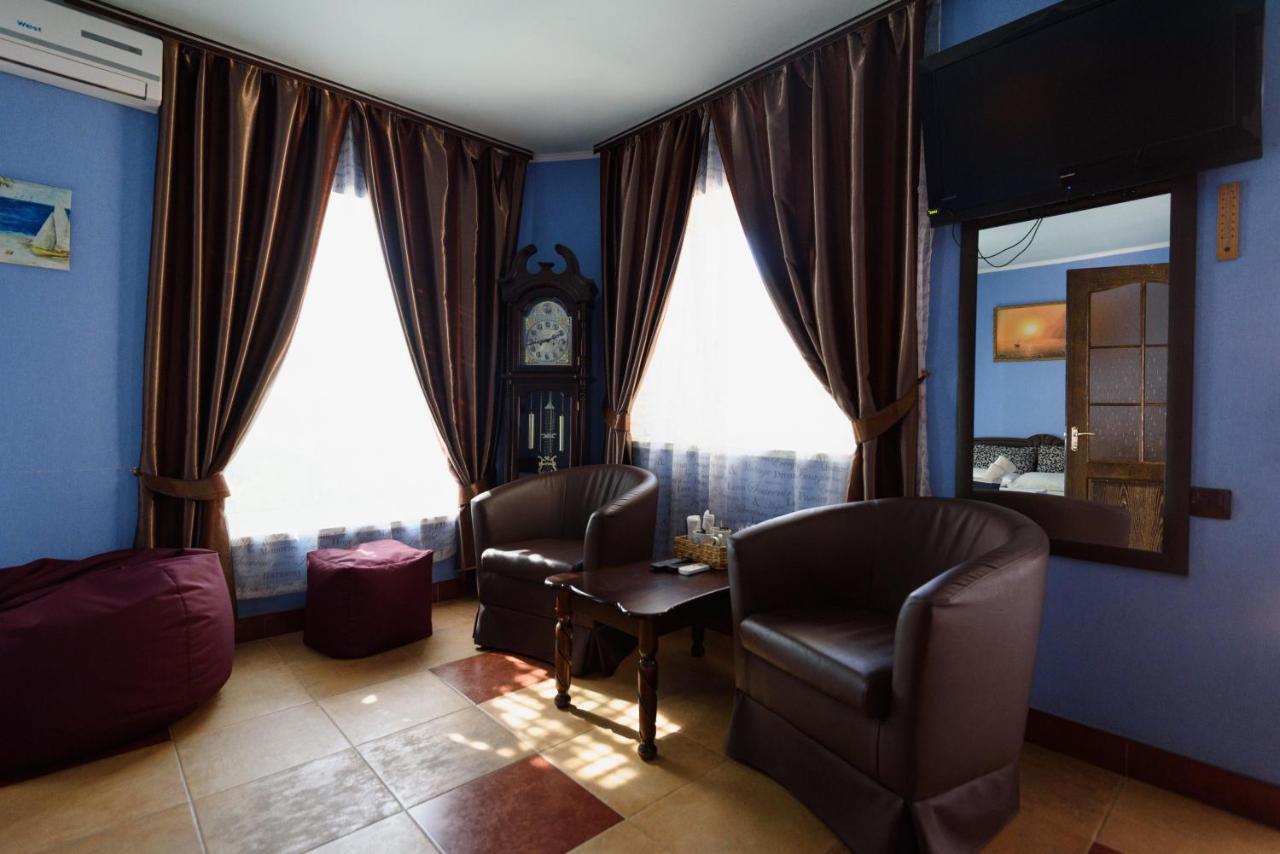Maiami Hotel Никопол Екстериор снимка