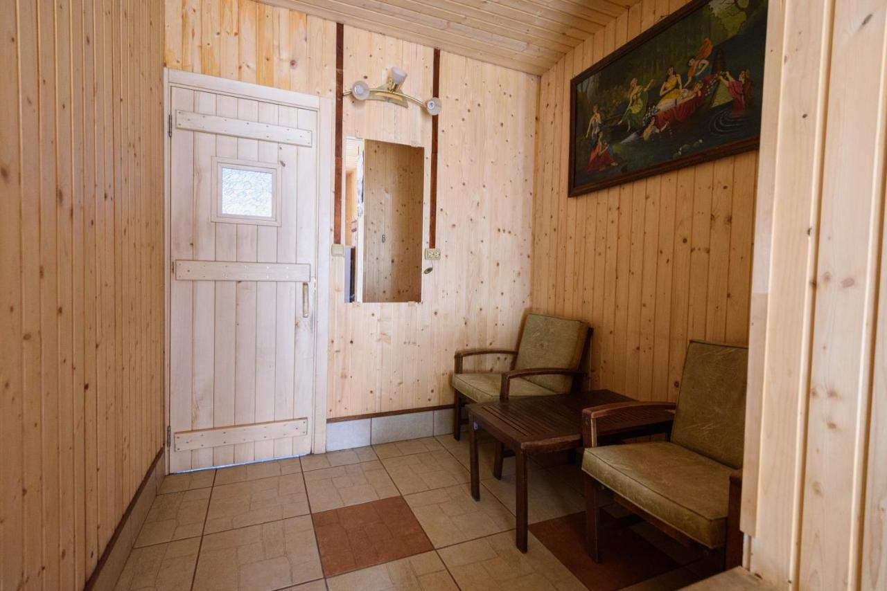 Maiami Hotel Никопол Екстериор снимка