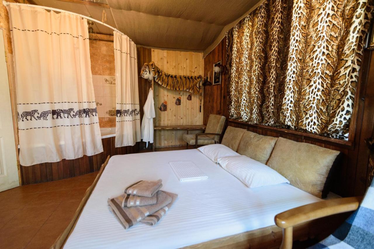 Maiami Hotel Никопол Екстериор снимка