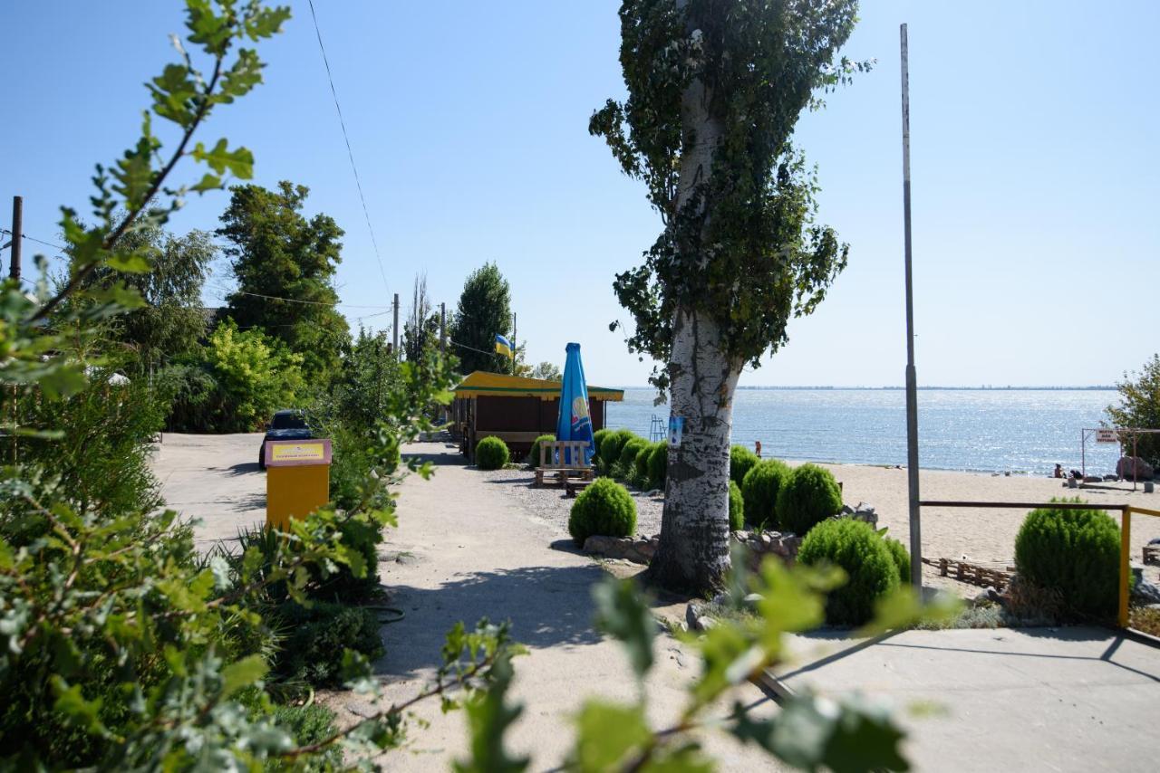 Maiami Hotel Никопол Екстериор снимка